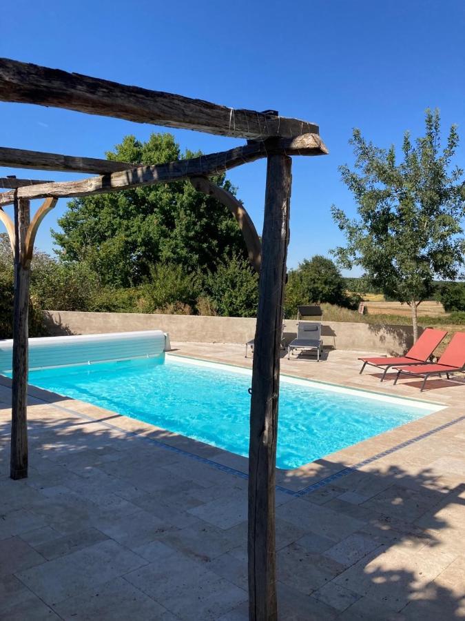 Rustic Cottage With Stunning Swimming Pool Saint-Front  Exterior foto
