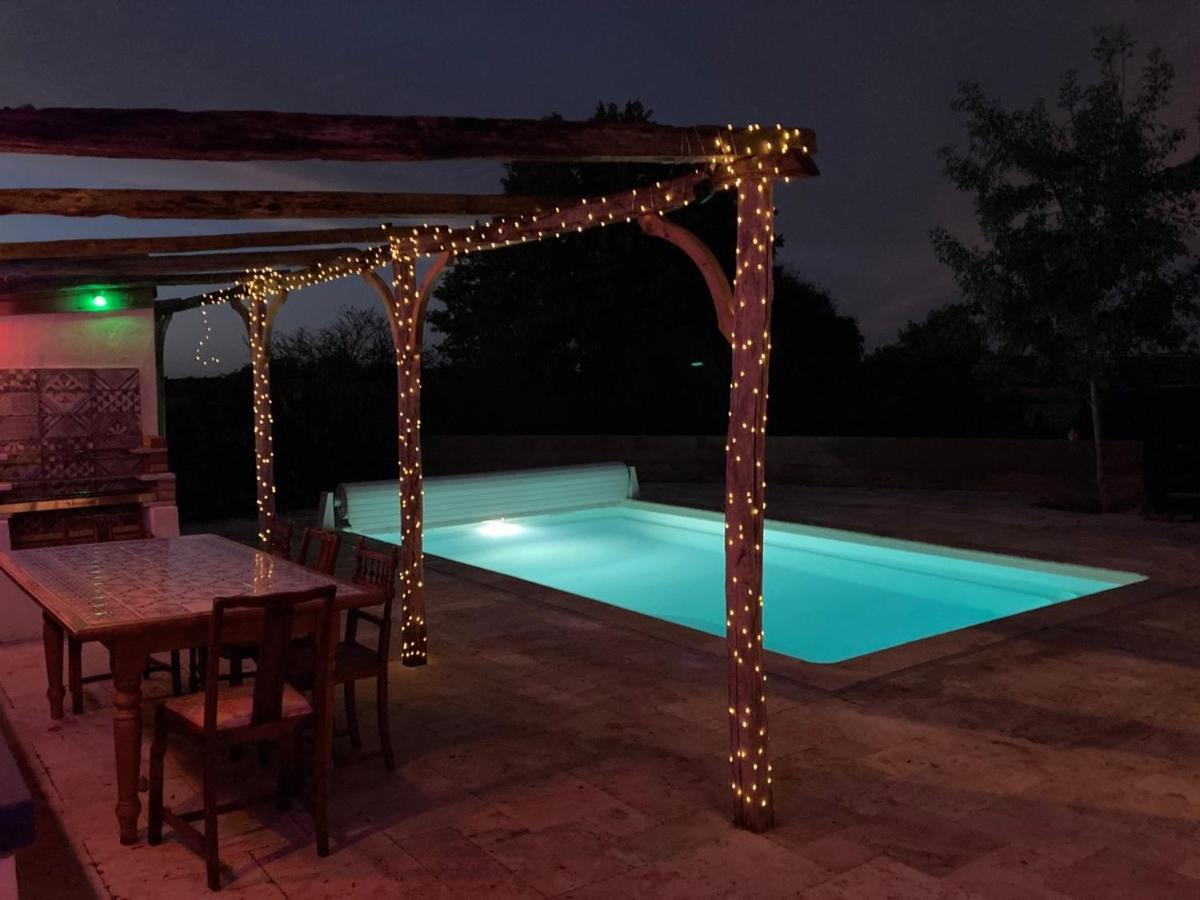 Rustic Cottage With Stunning Swimming Pool Saint-Front  Exterior foto